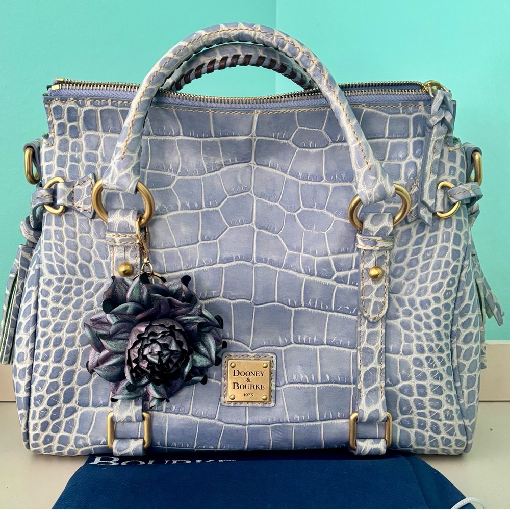 RARE EUC Dooney & Bourke Croco Fino Satchel
